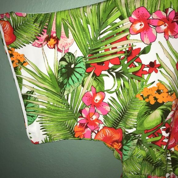 Gianni Bini Palm Floral Print Cold Shoulder Romper - Picture 6 of 8